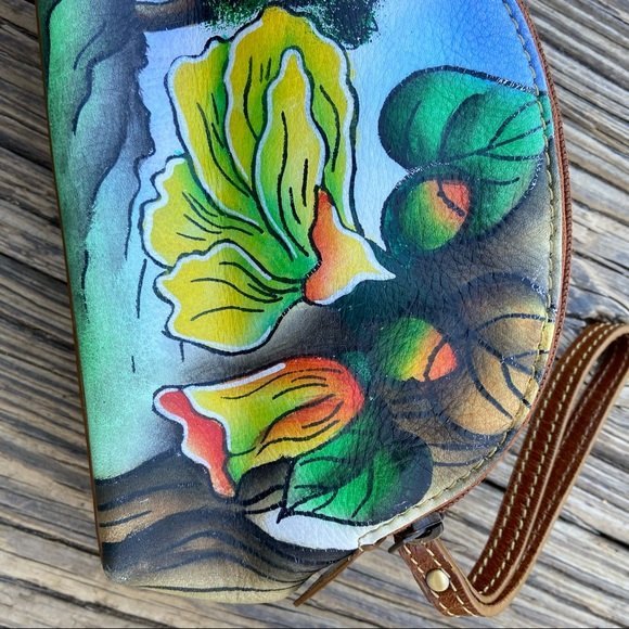 Designed in New York by Sharif Leather Floral Nature Scene Makeup Wristlet Bag - Picture 6 of 11